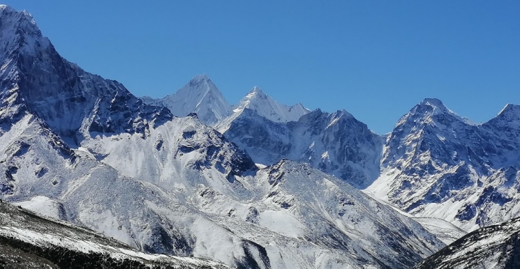 Mt. Amadablam View From Chola Pass